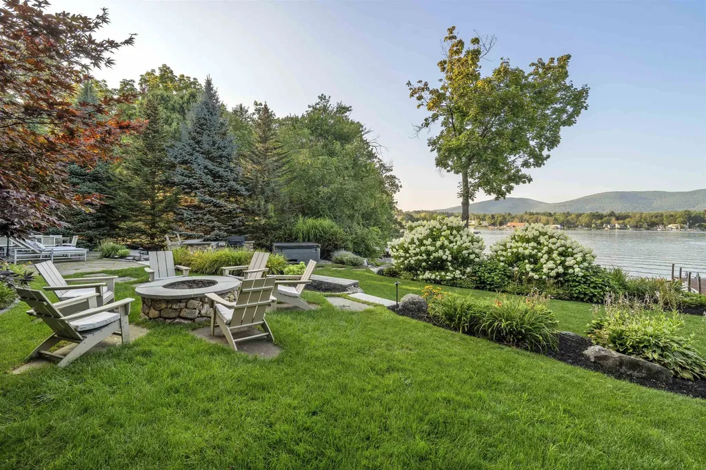 24 Dew Point Lane Center Harbor NH 03226