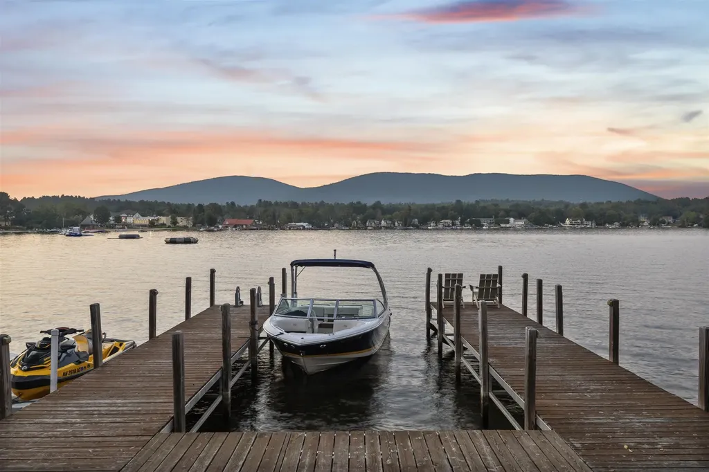 24 Dew Point Lane Center Harbor NH 03226