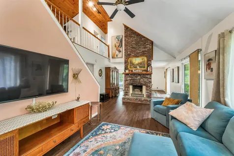 106 Smoke Street Nottingham NH 03290