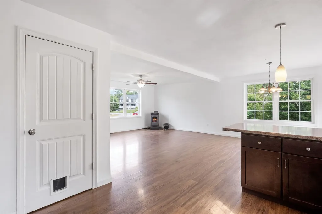 62 Hilbren Road Weare NH 03281