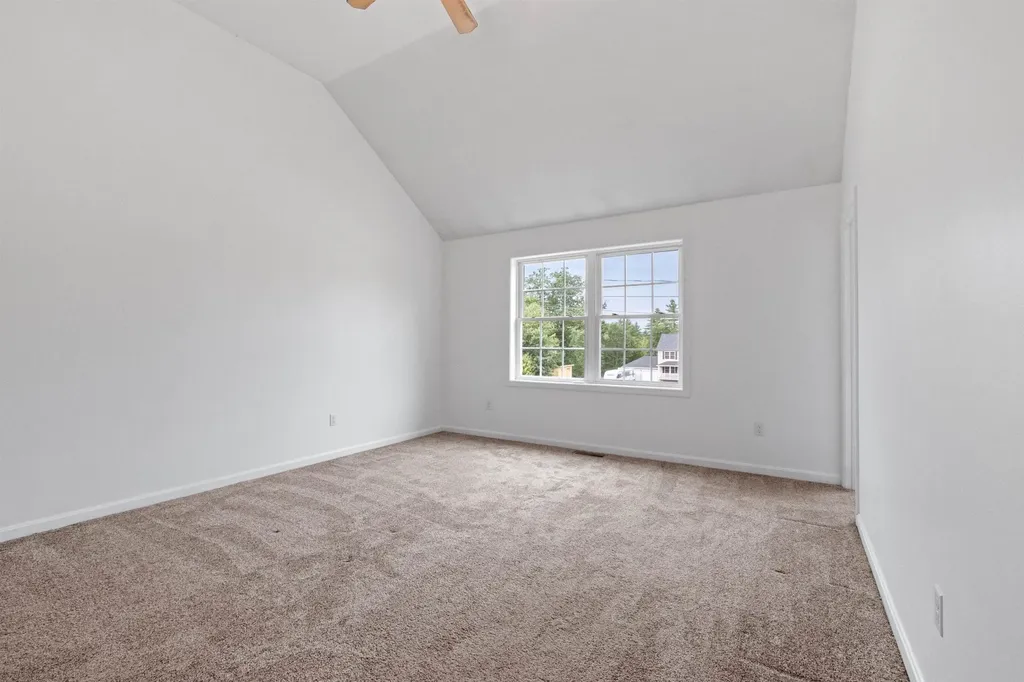 62 Hilbren Road Weare NH 03281