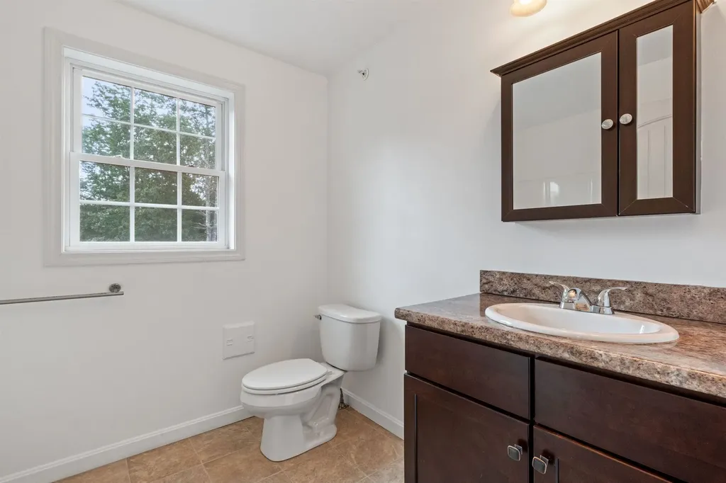 62 Hilbren Road Weare NH 03281