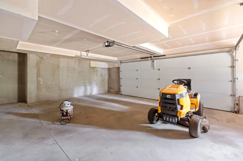 62 Hilbren Road Weare NH 03281