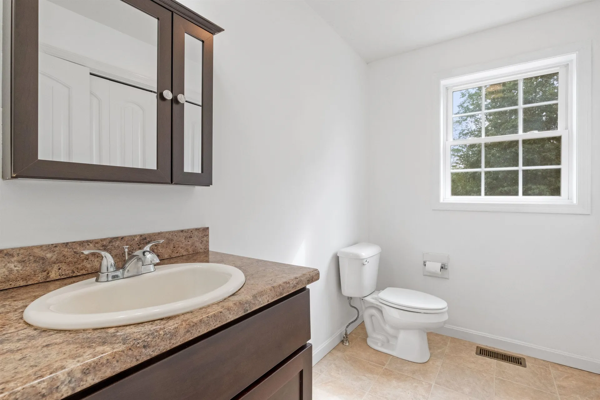 62 Hilbren Road Weare NH 03281