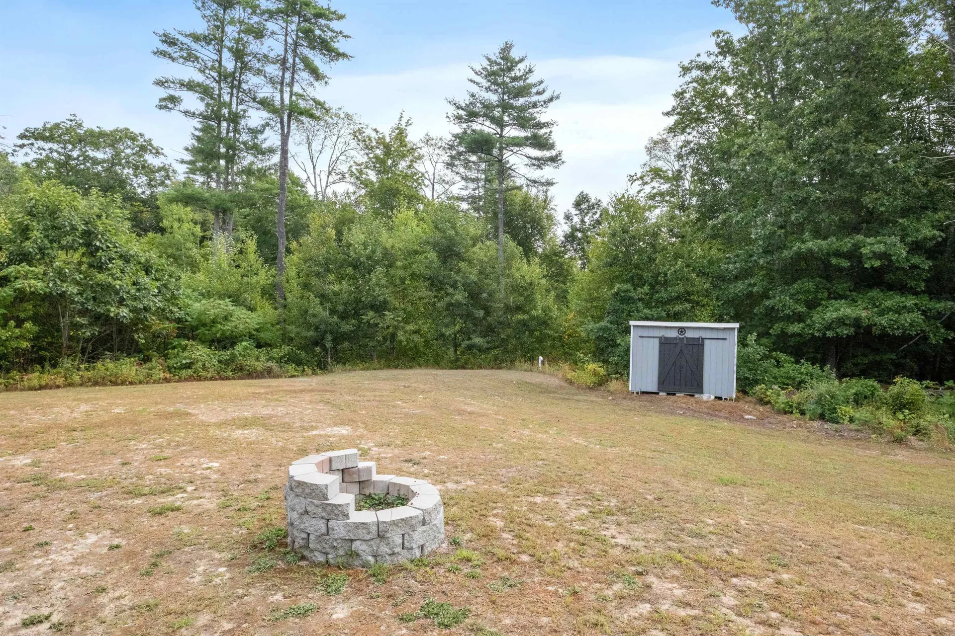 62 Hilbren Road Weare NH 03281