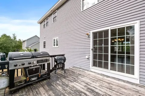 62 Hilbren Road Weare NH 03281