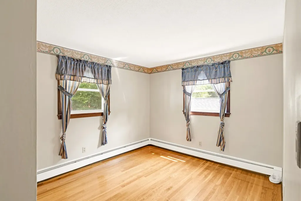 92 Old Dover Road Rochester NH 03867