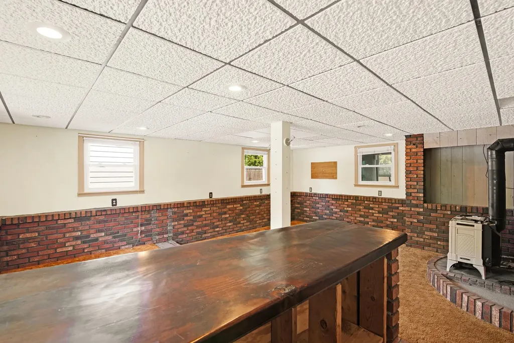 92 Old Dover Road Rochester NH 03867