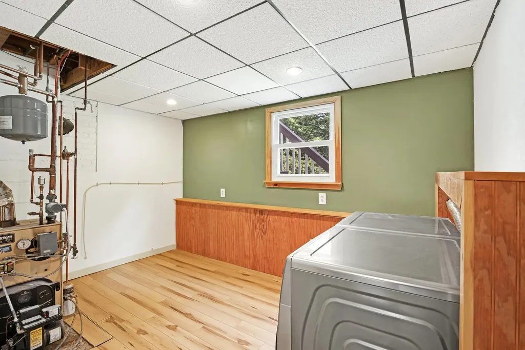92 Old Dover Road Rochester NH 03867