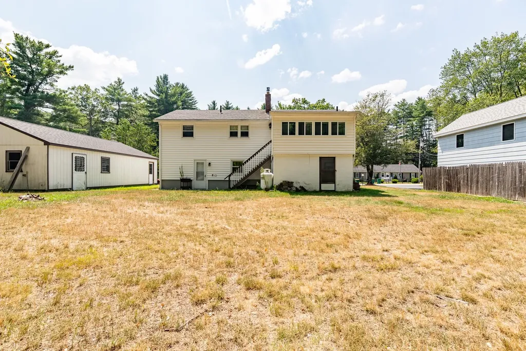 92 Old Dover Road Rochester NH 03867