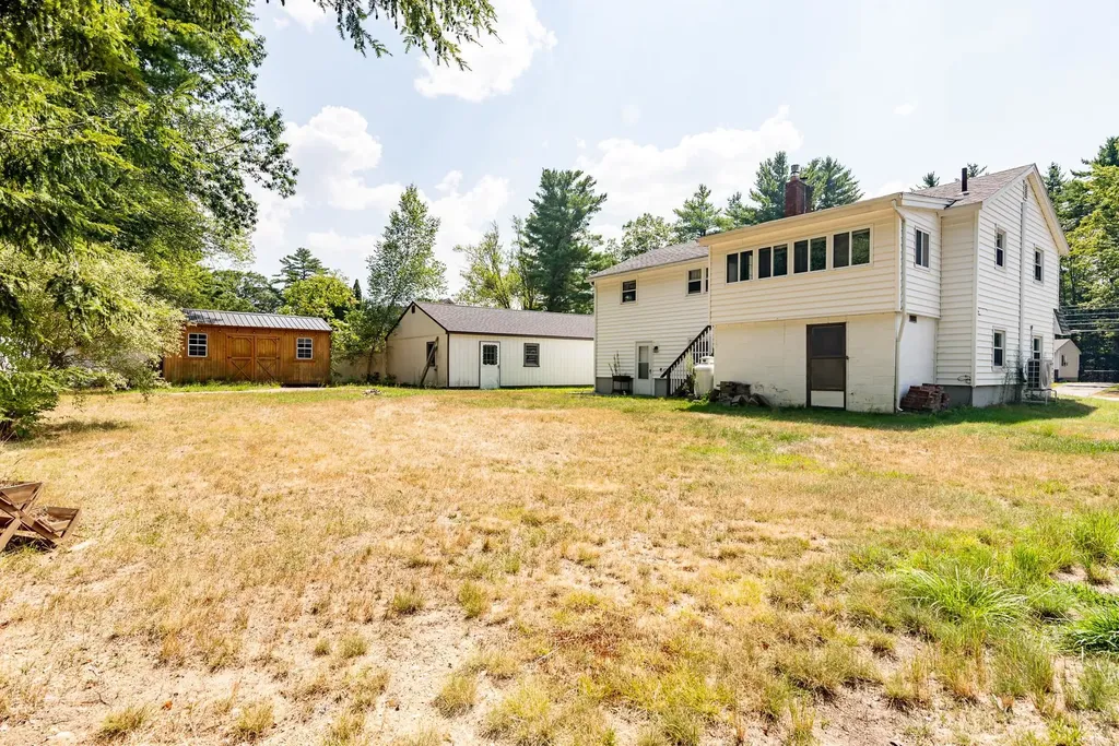 92 Old Dover Road Rochester NH 03867