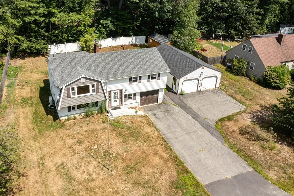 92 Old Dover Road Rochester NH 03867