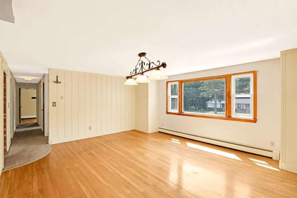 92 Old Dover Road Rochester NH 03867