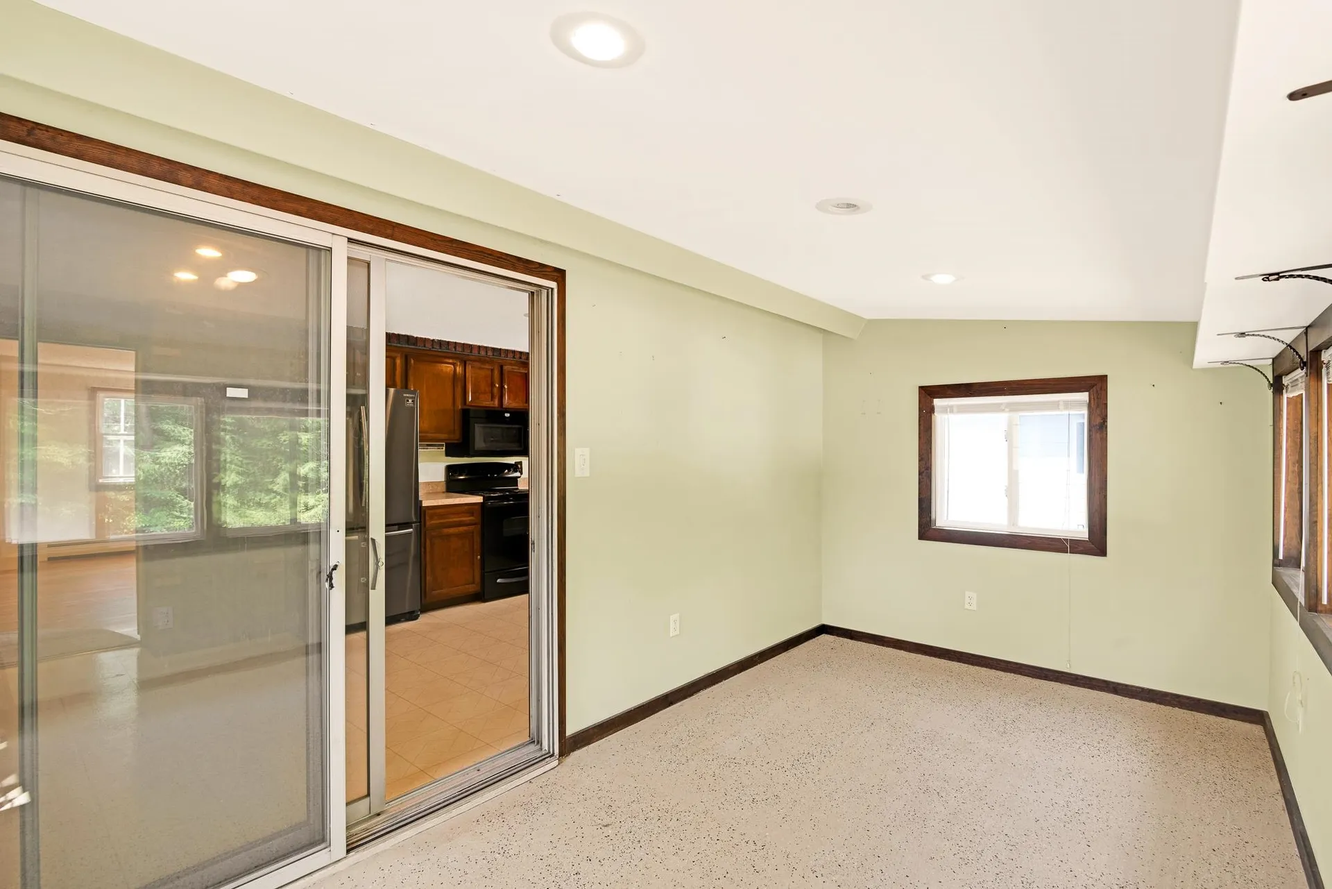 92 Old Dover Road Rochester NH 03867