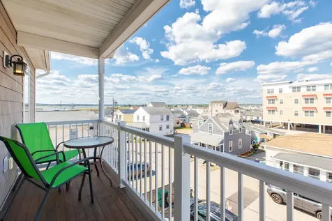 3 Perkins Avenue Hampton NH 03842