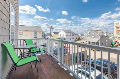 3 Perkins Avenue Hampton NH 03842