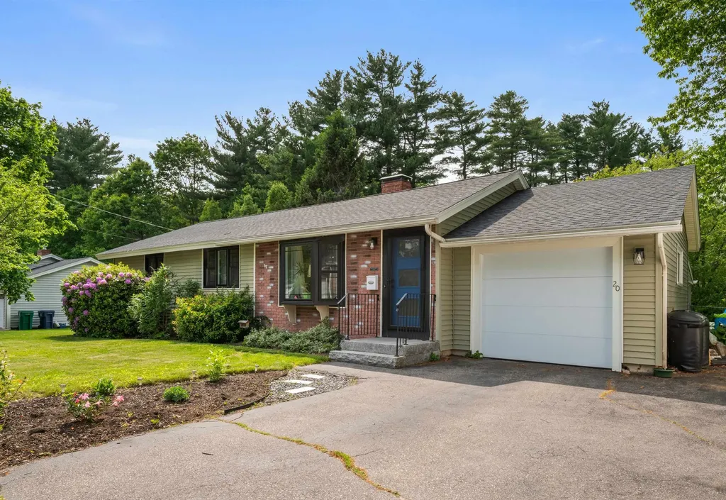 20 Bourn Avenue Hampton NH 03842