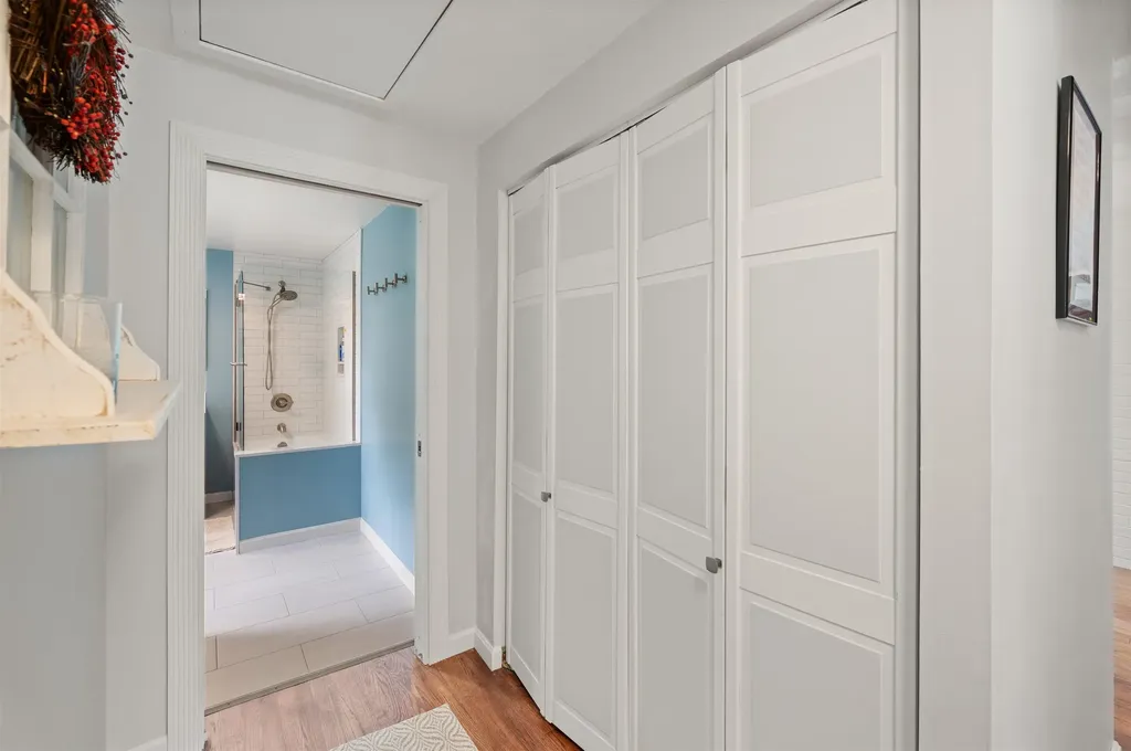 20 Bourn Avenue Hampton NH 03842