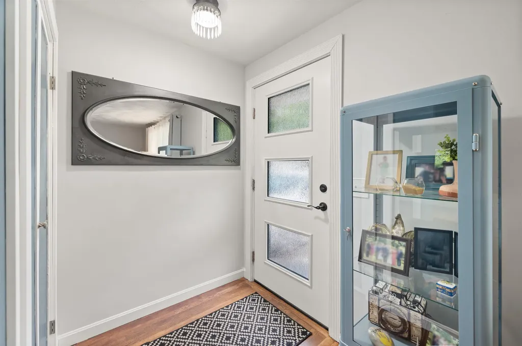 20 Bourn Avenue Hampton NH 03842