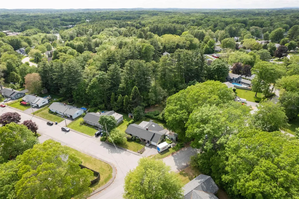 20 Bourn Avenue Hampton NH 03842