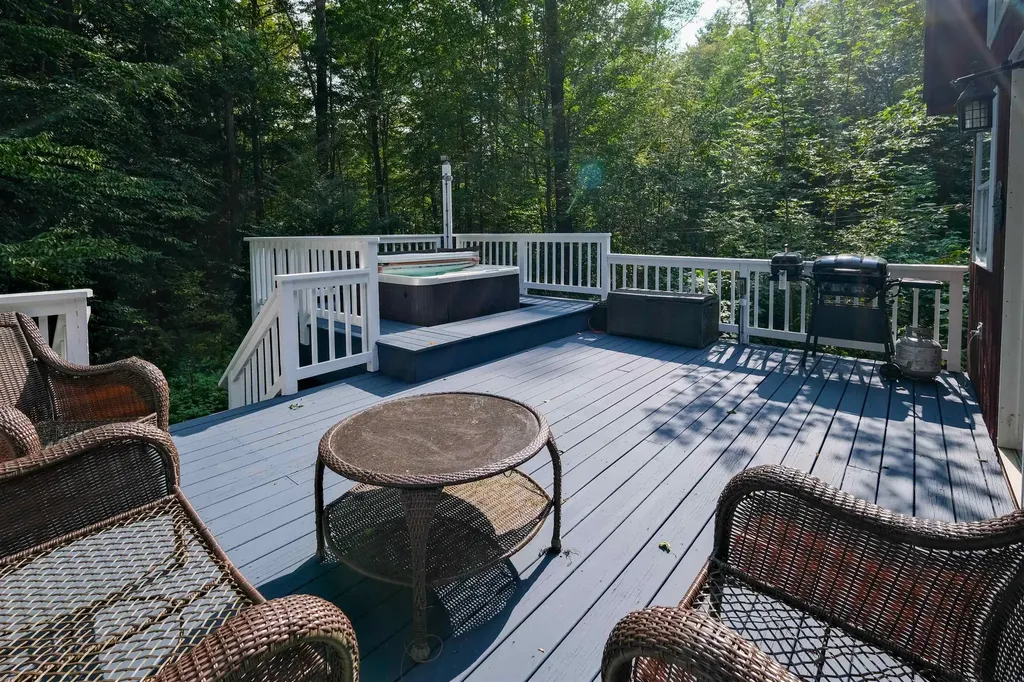 615 Old County Road Cavendish VT 05142