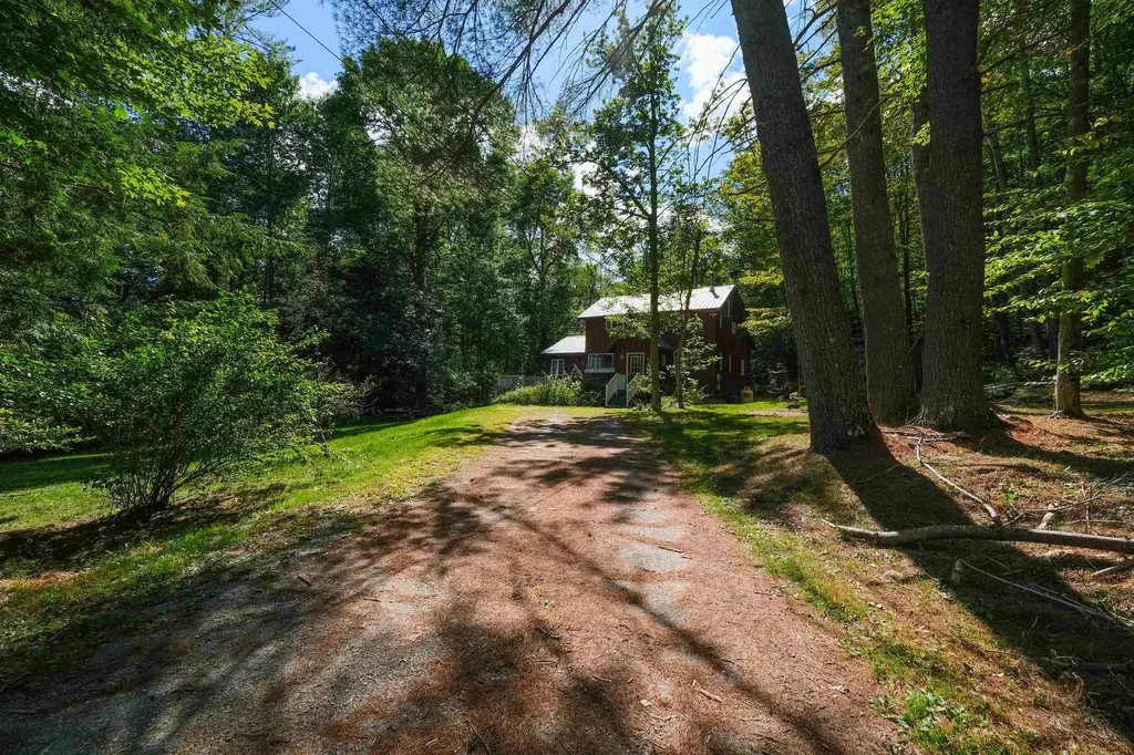 615 Old County Road Cavendish VT 05142