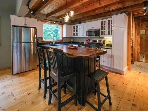 615 Old County Road Cavendish VT 05142