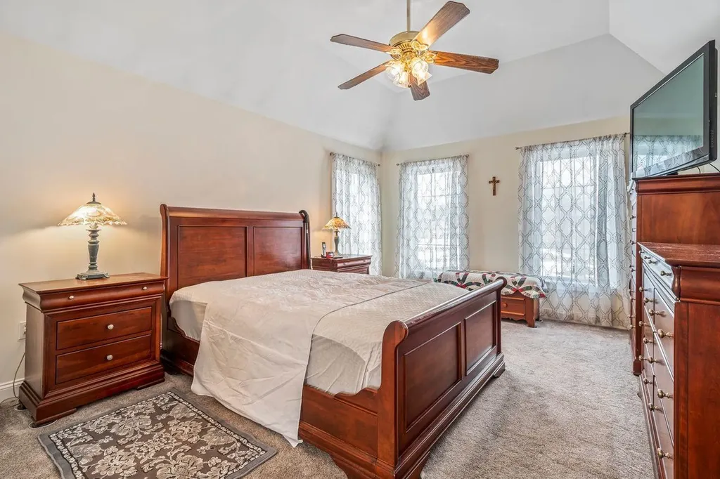 20 Ordway Lane Kingston NH 03848