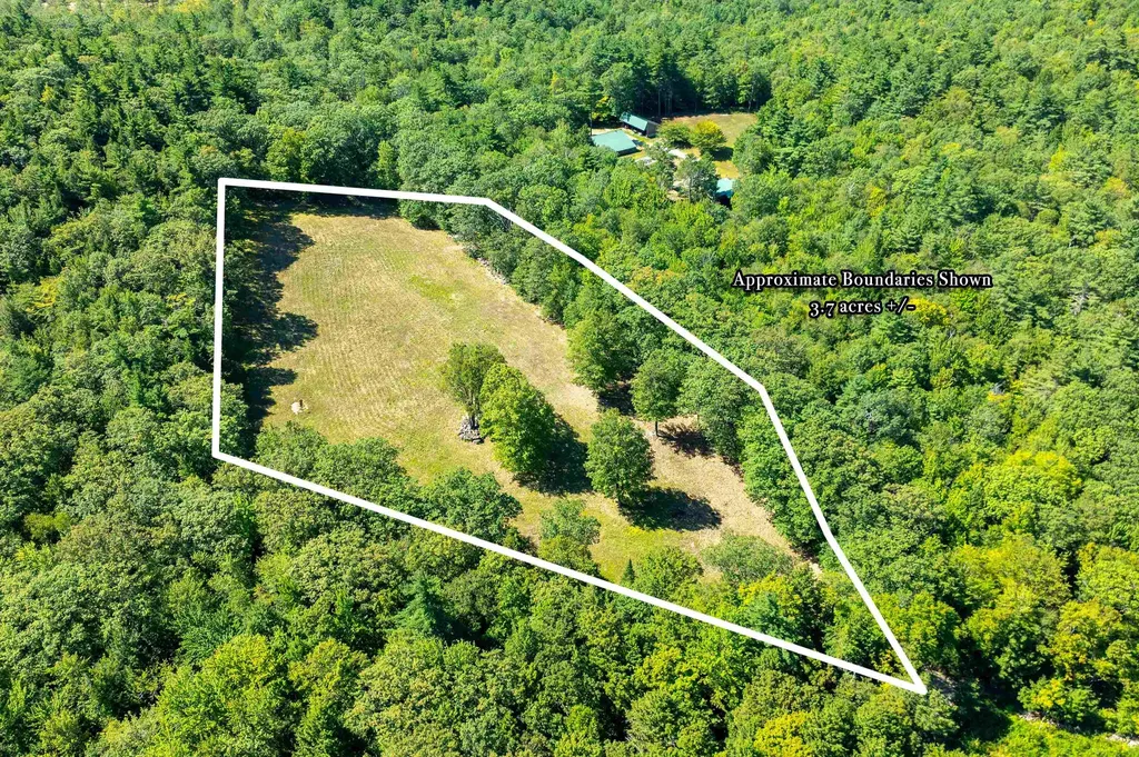 372 Old College Road Andover NH 03216