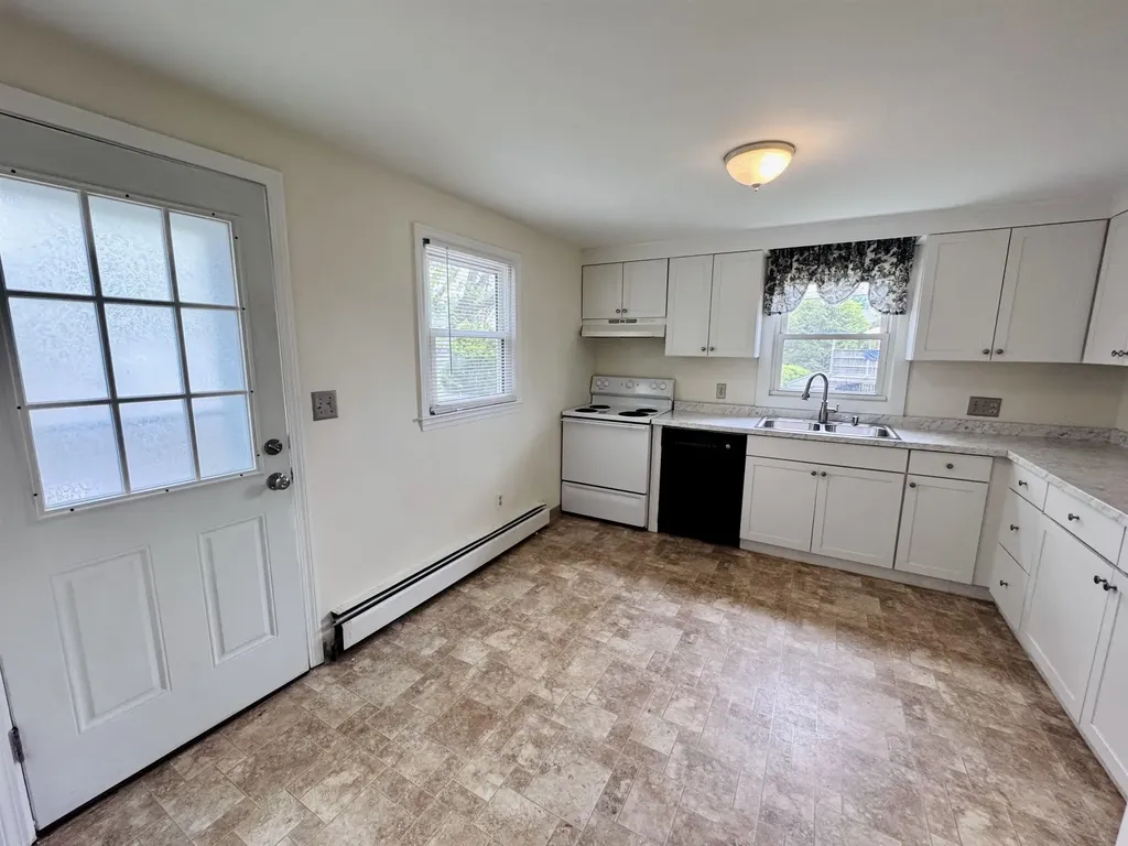 494 Winnacunnet Road Hampton NH 03842