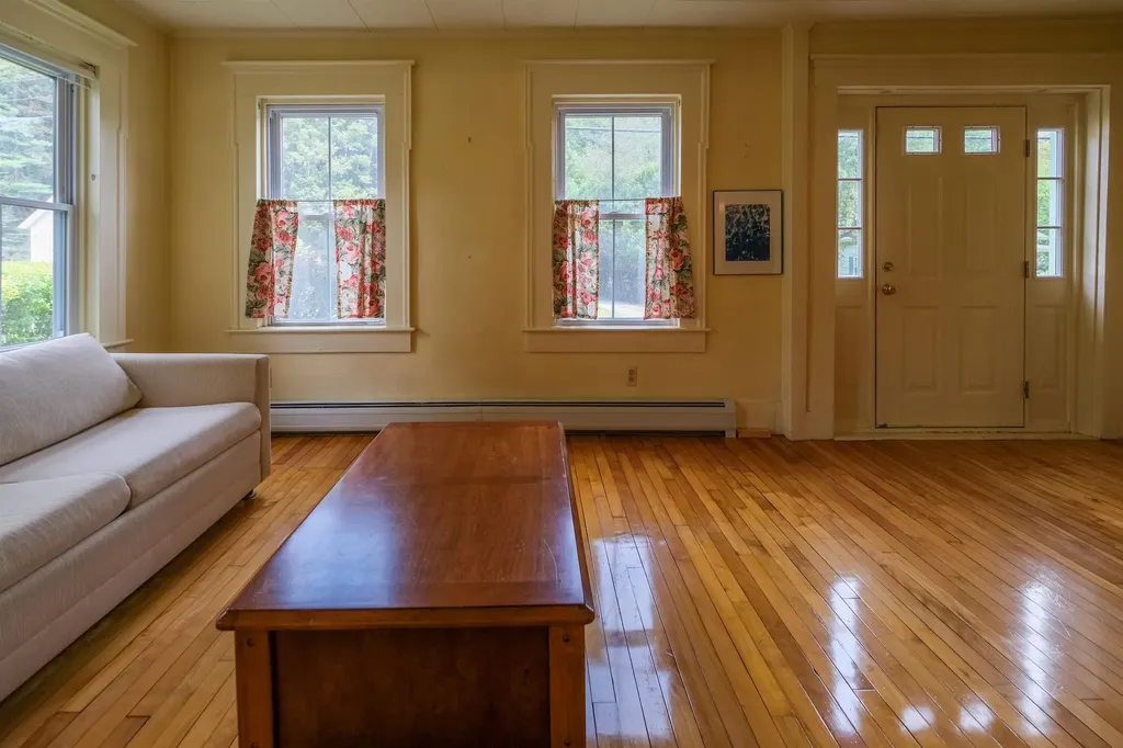 18 High Street Ludlow VT 05149