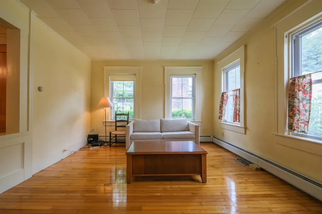 18 High Street Ludlow VT 05149