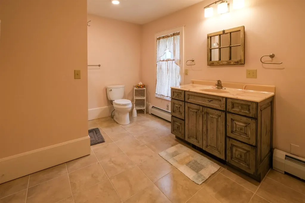 18 High Street Ludlow VT 05149