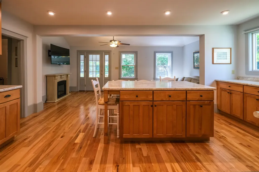 18 High Street Ludlow VT 05149