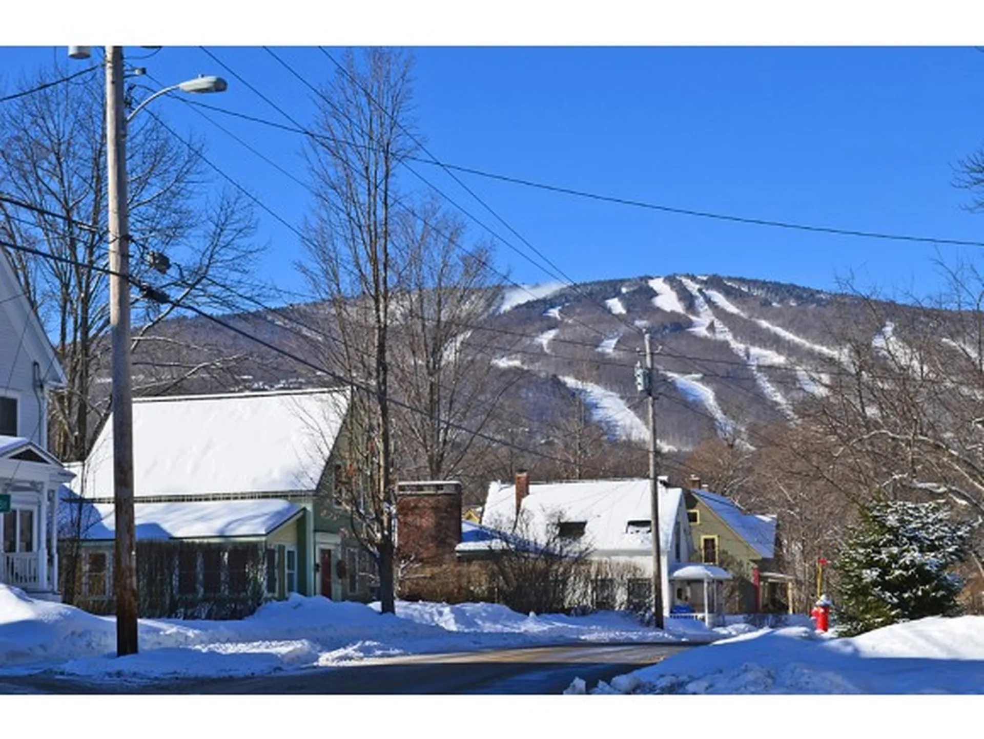 18 High Street Ludlow VT 05149