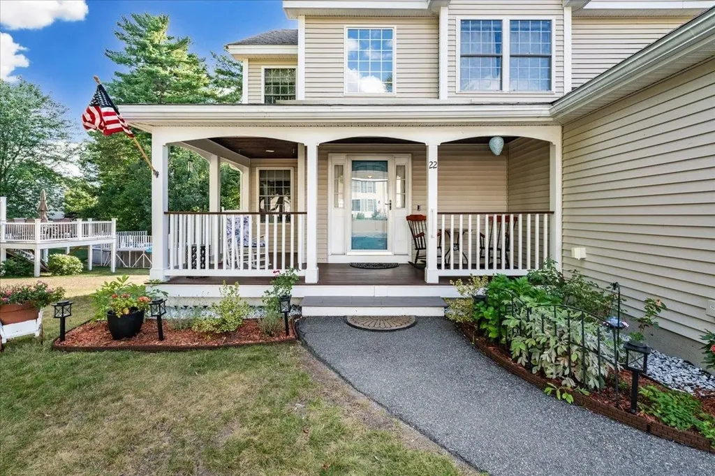 22 Treetop Lane Manchester NH 03102