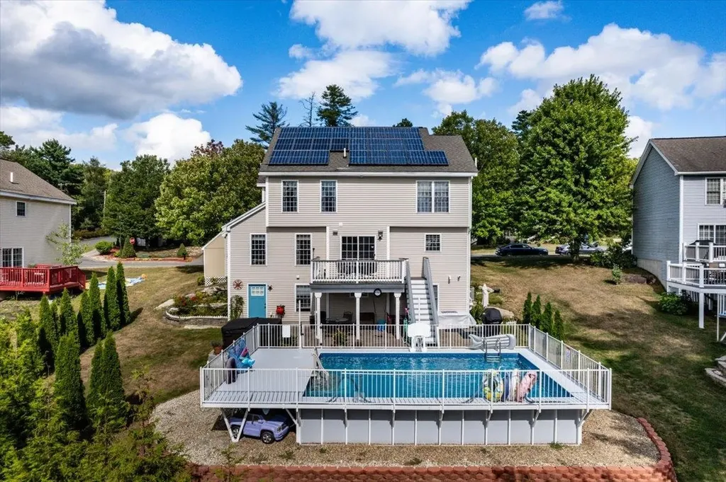 22 Treetop Lane Manchester NH 03102