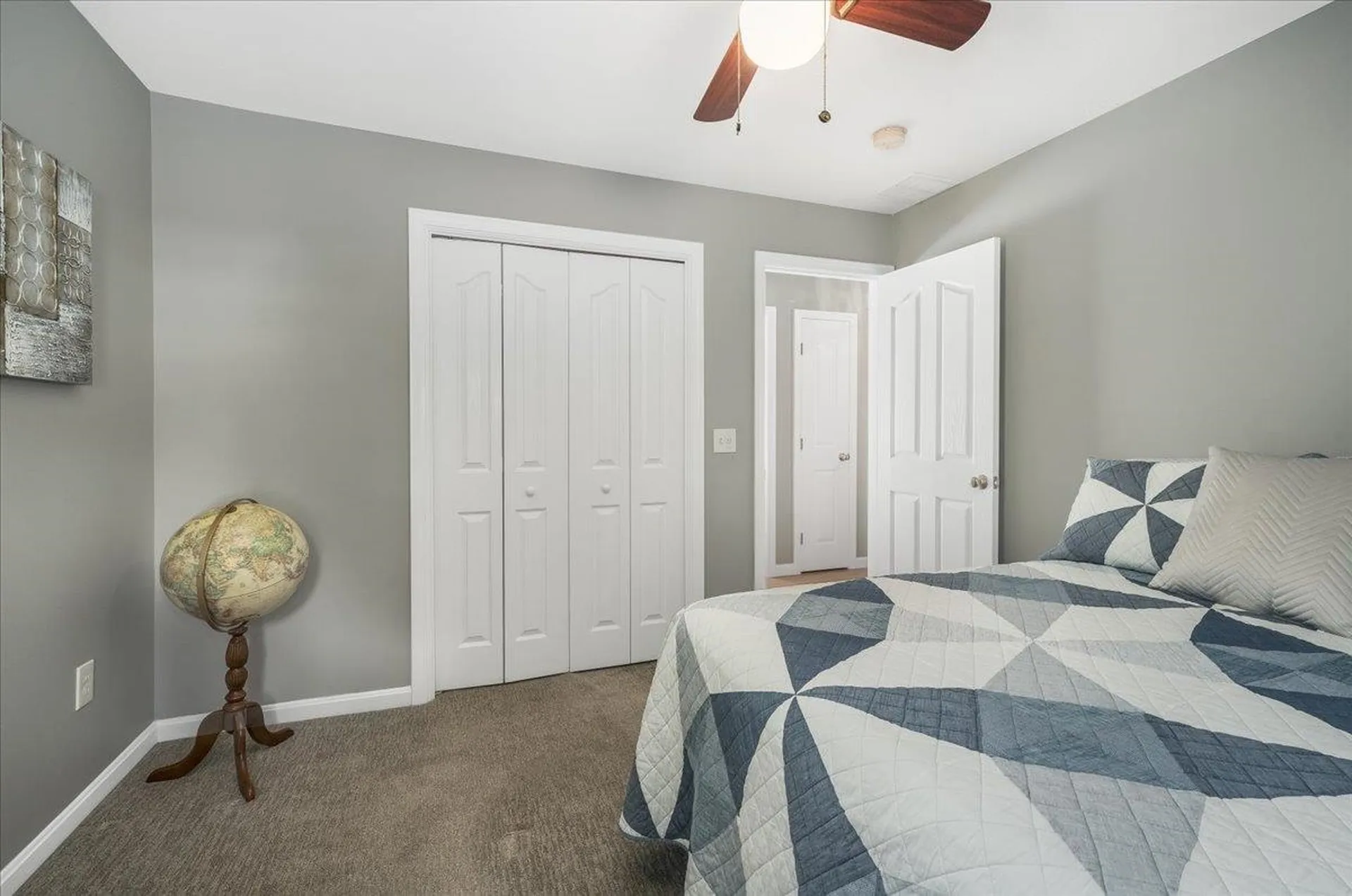 22 Treetop Lane Manchester NH 03102