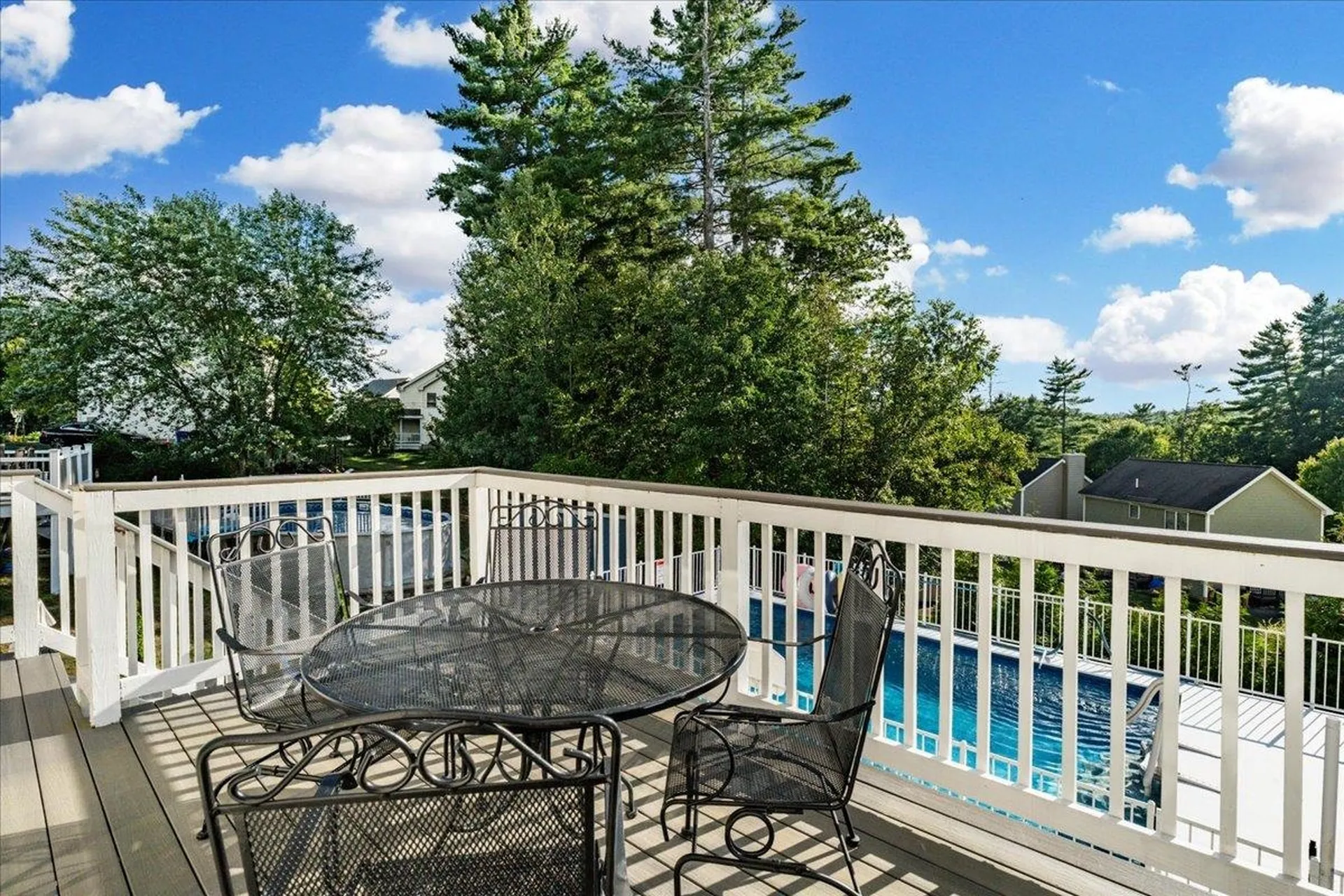 22 Treetop Lane Manchester NH 03102