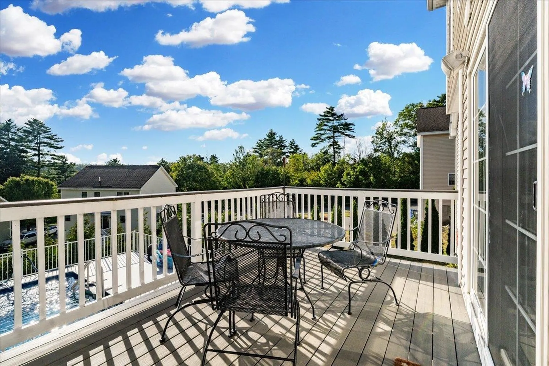 22 Treetop Lane Manchester NH 03102