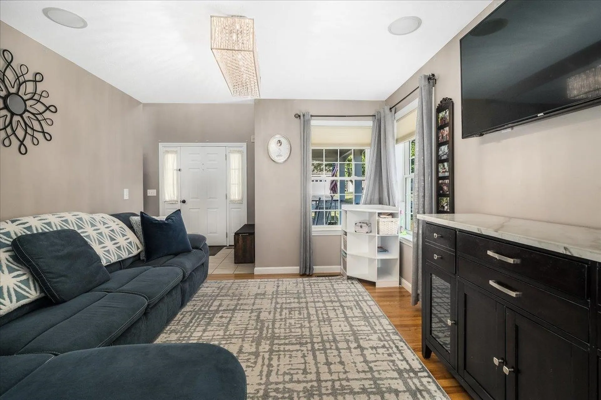 22 Treetop Lane Manchester NH 03102