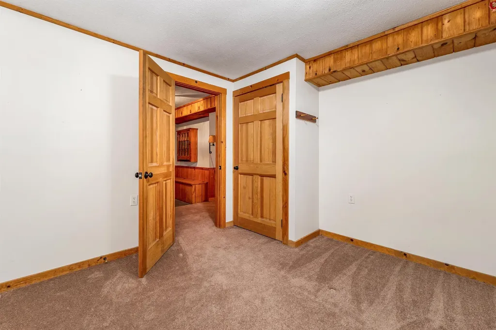 136 Cross Road Chesterfield NH 03466