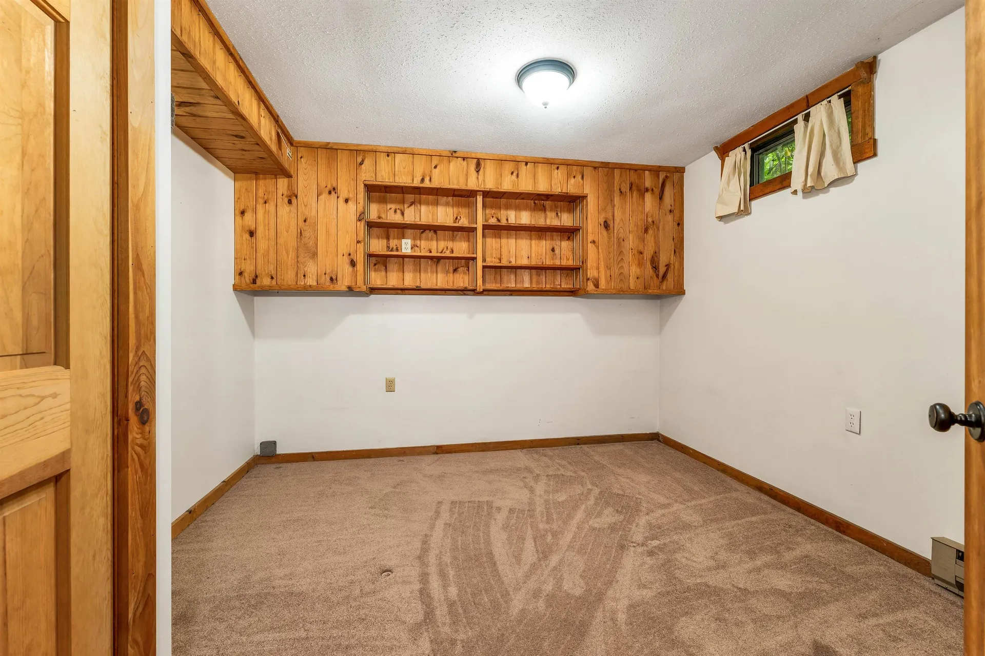 136 Cross Road Chesterfield NH 03466