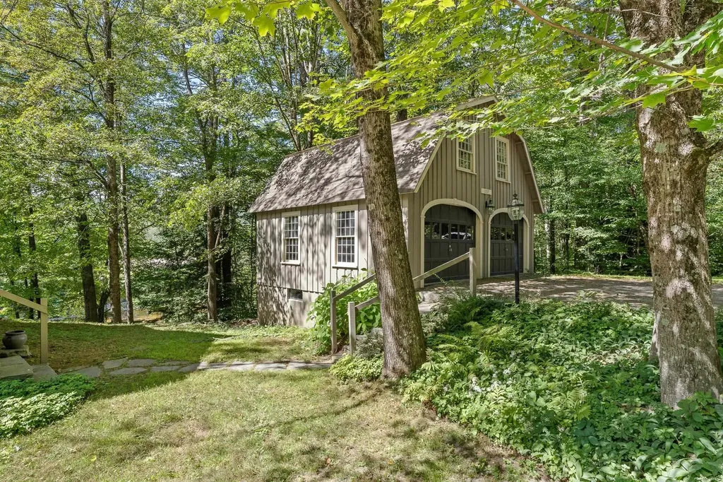 1937 Green Mountain Turnpike Chester VT 05143