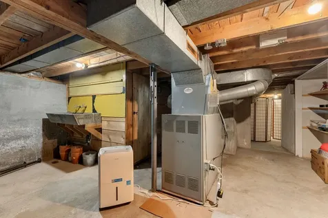 1937 Green Mountain Turnpike Chester VT 05143