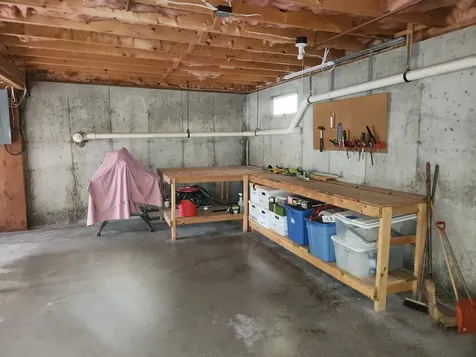 13 Woodland Avenue Nottingham NH 03290