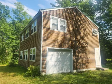 13 Woodland Avenue Nottingham NH 03290