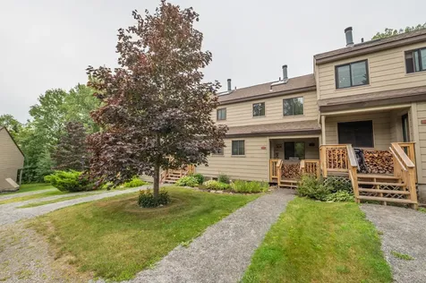 2D Polar Bear North Dover VT 05356