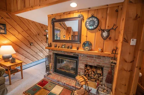 2D Polar Bear North Dover VT 05356