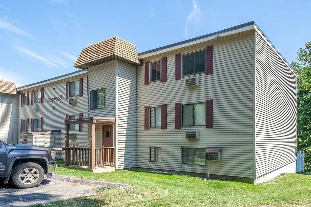 9 Treetop Circle Laconia NH 03246